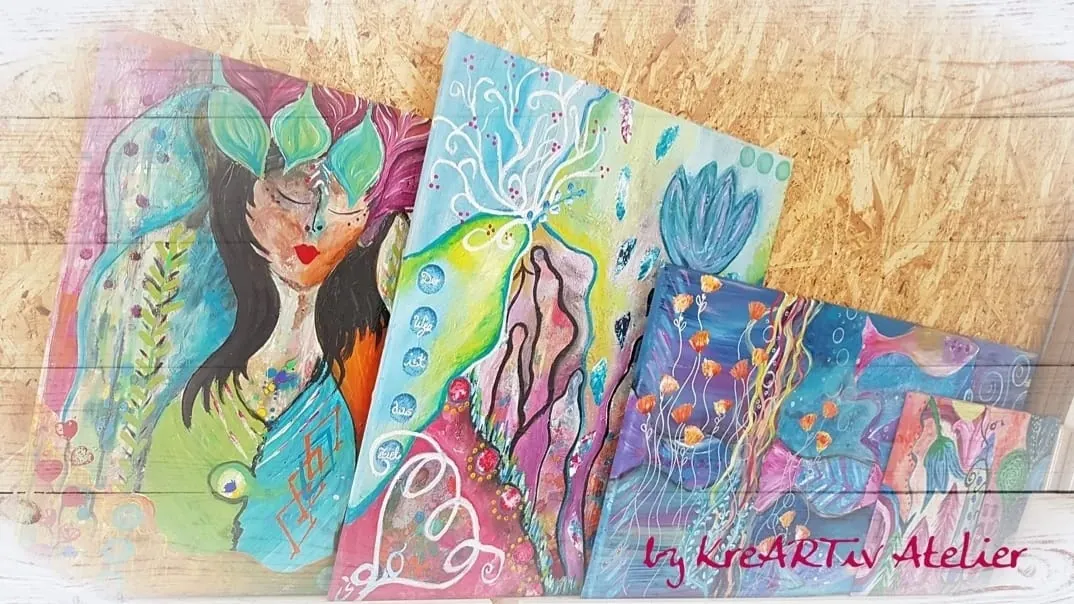 Mehrere Kunstwerke der intuitiven Malerei